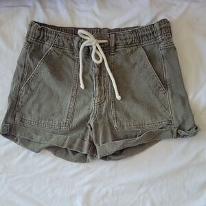 Women's Casual Olive Shorts